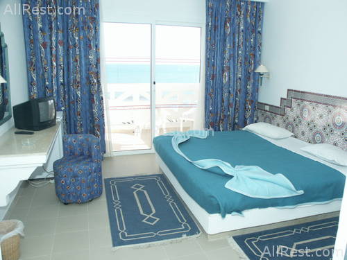 Dreams Beach Hotel 6